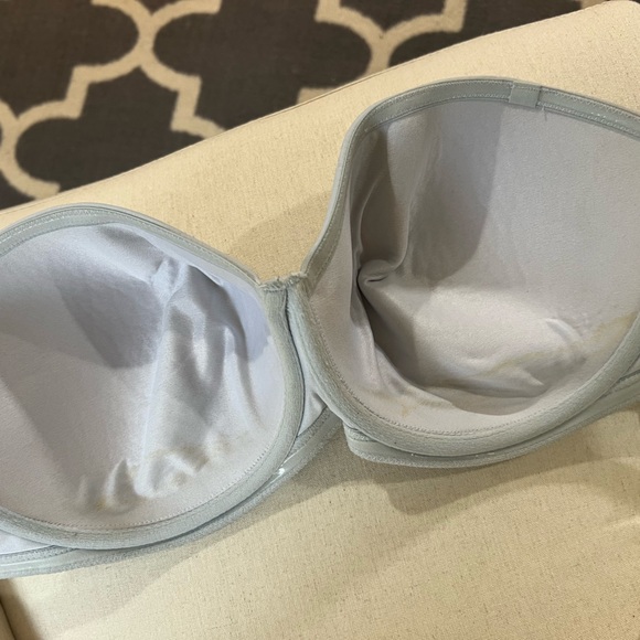 White Strapless Bra - Picture 10 of 10